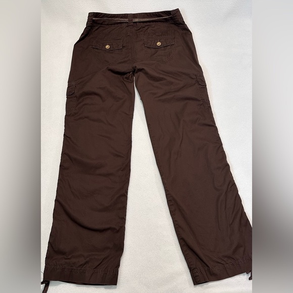 Y2K Vintage Express women's brown cargo pants.
Size: 8 - Picture 5 of 7